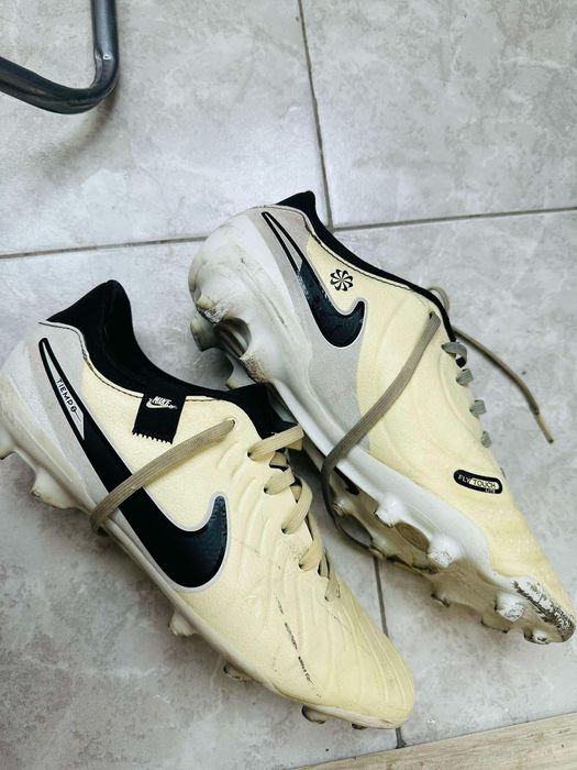 Nike Tiempo 40,5номер