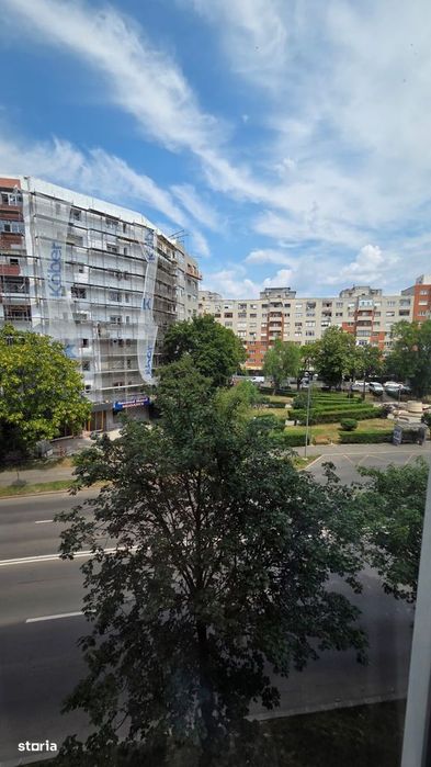 Apartament cu 4 camere decomandate – Zona Soarelui