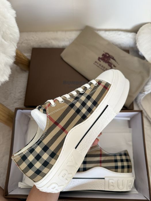 Дамски обувки Burberry