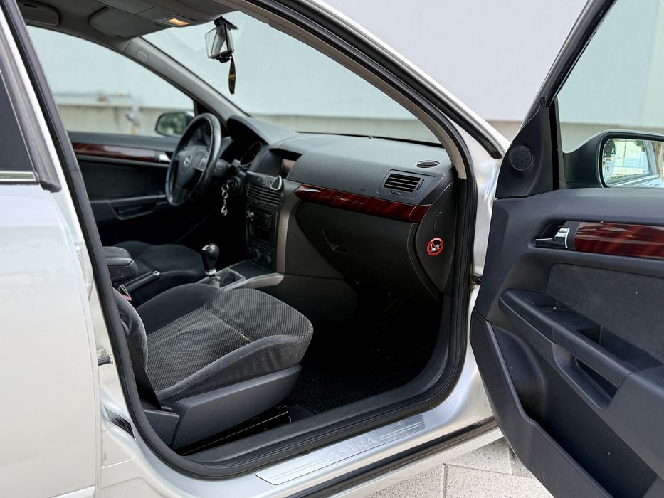 Opel Astra H , Proprietar , Stare Foarte Buna