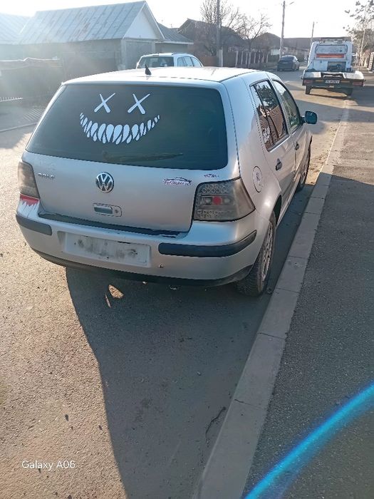 Bara fata/far stanga/dreapta/motor/cutie/caseta golf 4 motor 1.4 16v