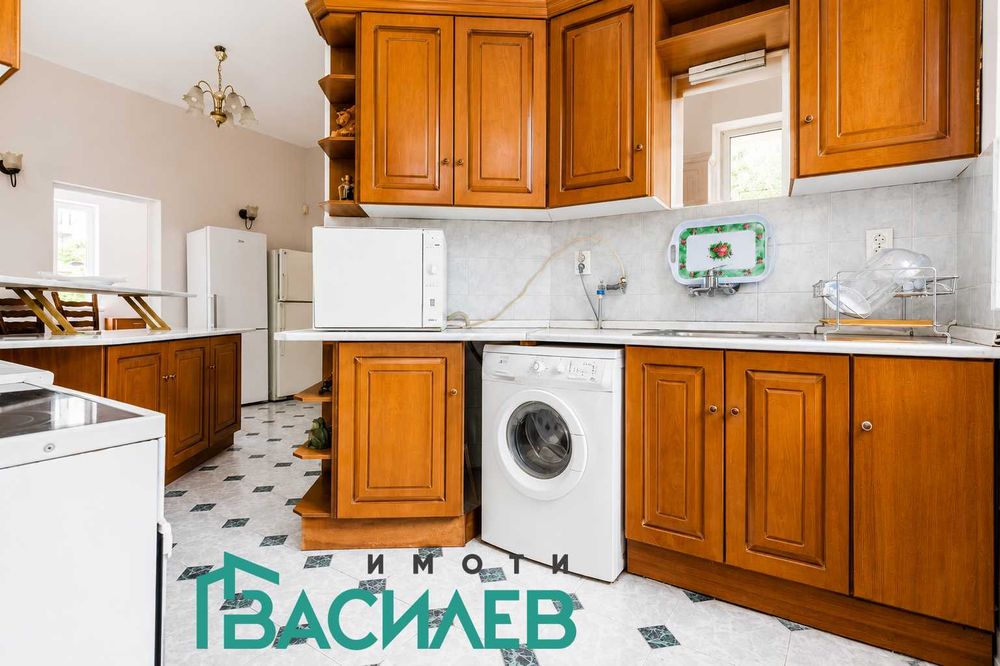 Продава 3-СТАЕН град София, Център