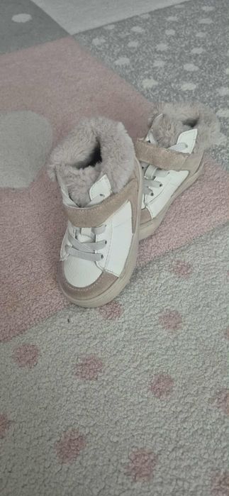 ghete Zara pentru fetite