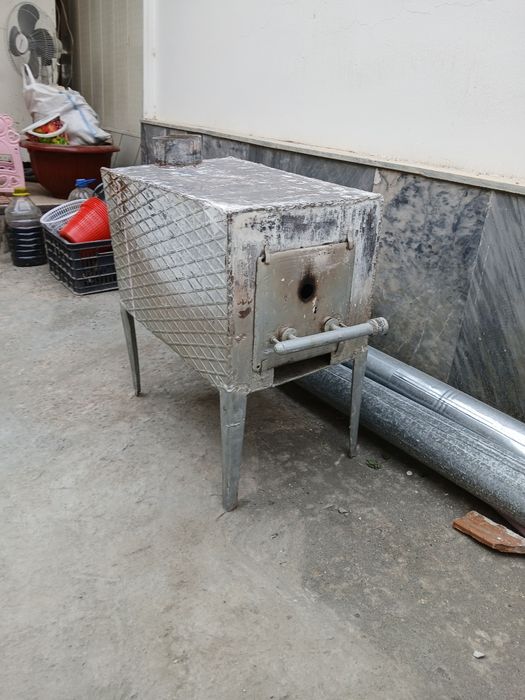 Продаётся печь "буржуйка".