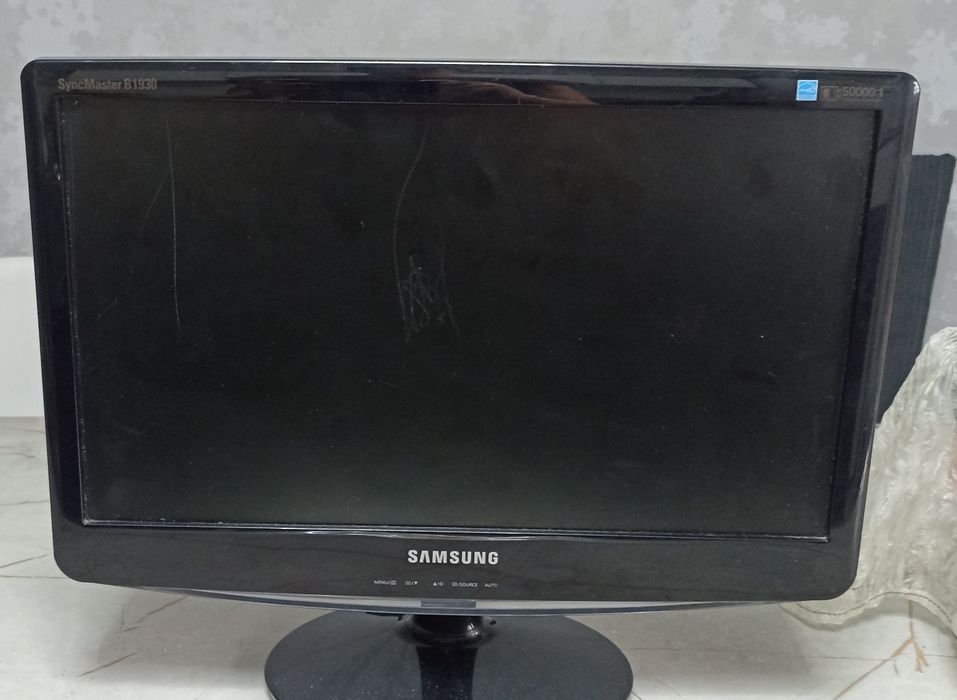 Продается 2 монитор рабочие