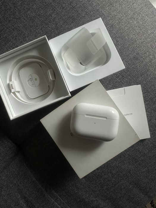 Кейс airpods pro 2 оригинал