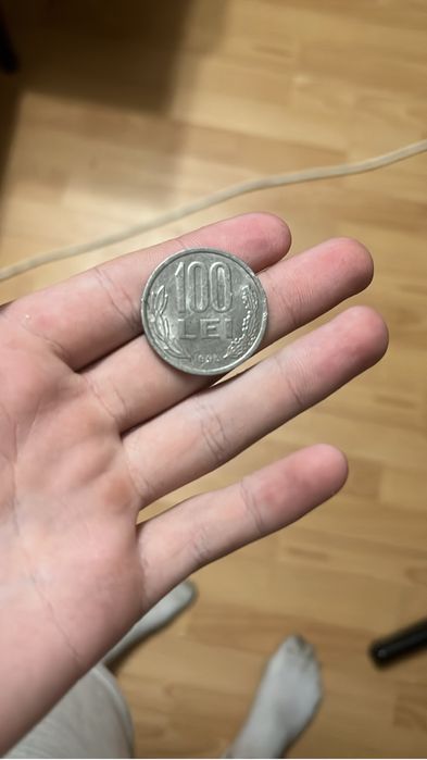Vand moneda 100 lei din 1993