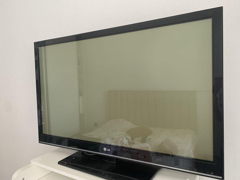 Продам телевизор LG