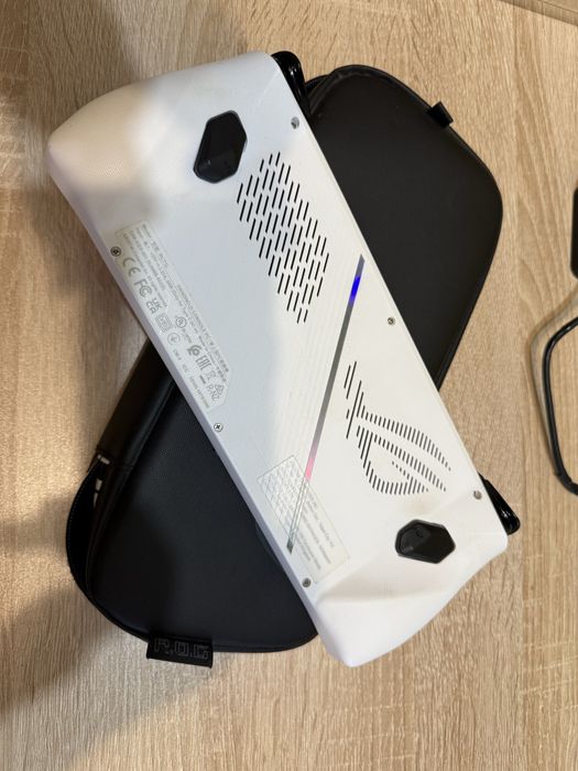 Asus rog ally z1 extreme