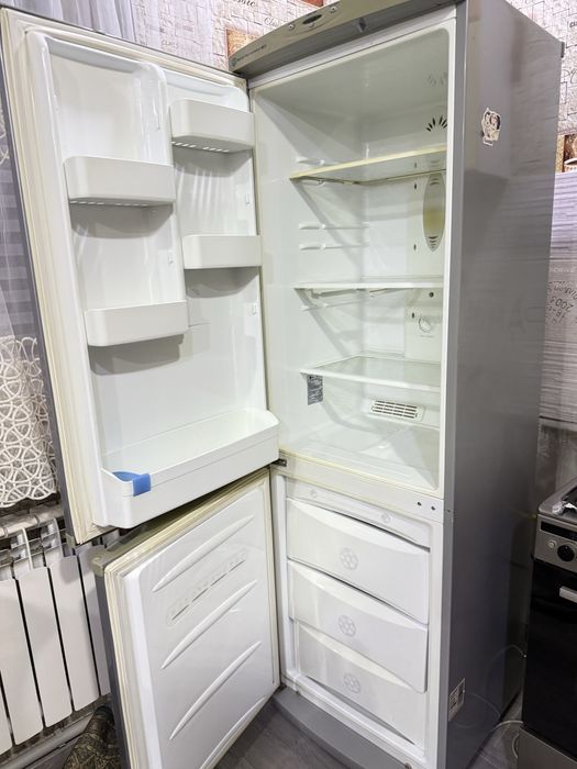 Холодильник продам