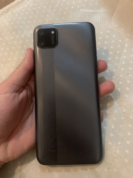 Продам телефон Realme