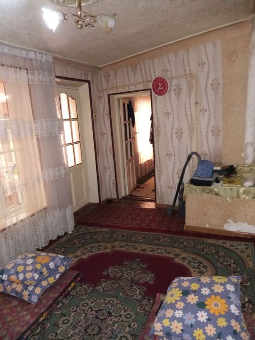 Uy sotiladi srochna birlikda