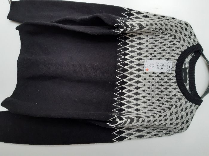 нов пуловер Л/ХЛ