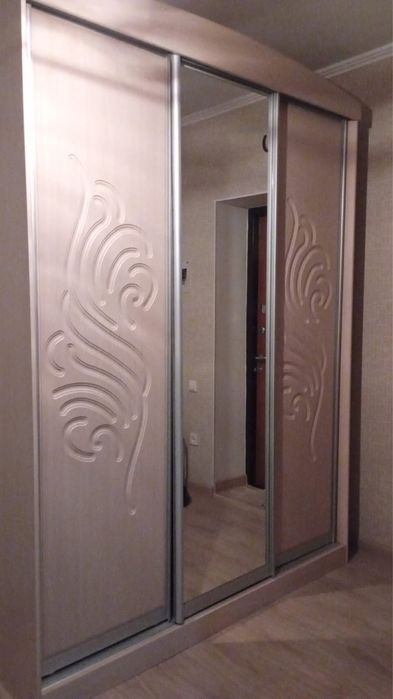 Шкаф купе продается