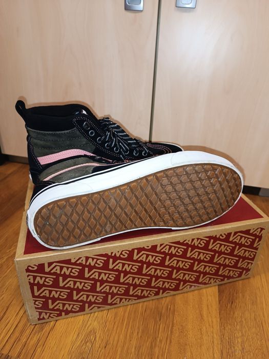 Унисекс обувки Vans