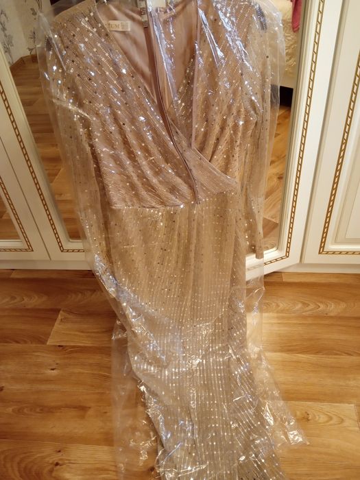 Вечернее платье продам