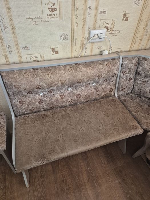 Продам диван на кухню