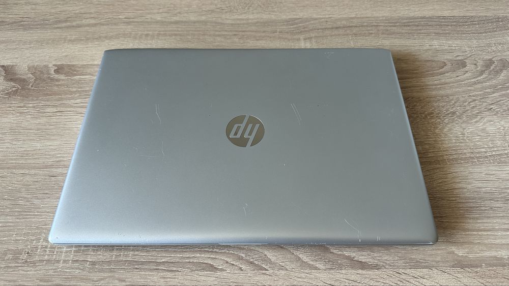 Продавам лаптоп HP ProBook 450 G5 i5-8350, 16GB RAM, 256GB SSD, 500GB HDD