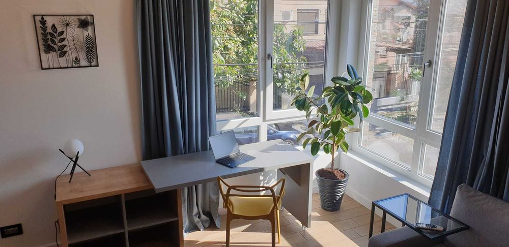 Direct Proprietar - Studio pe 2 etaje in cladire noua zona Eroii revolutiei - 7 min de metrou