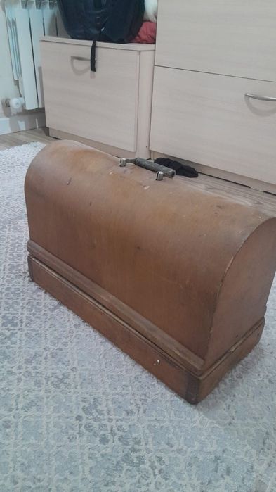 Продам швейную машину советский