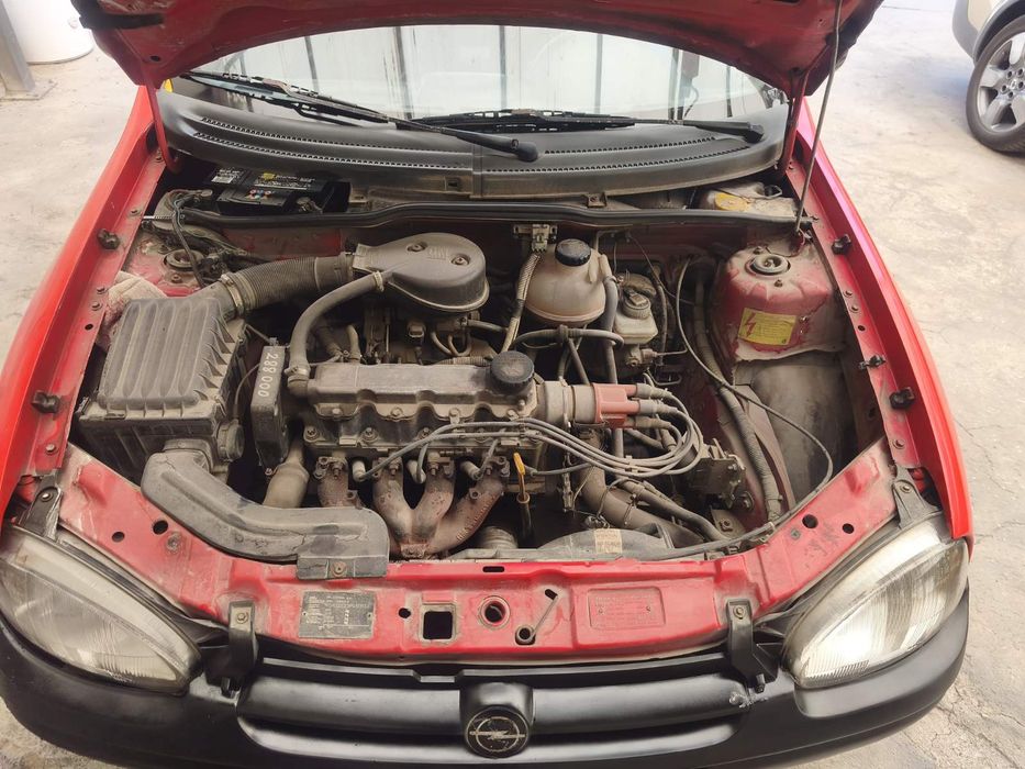 Open Corsa B 1.4 бензин