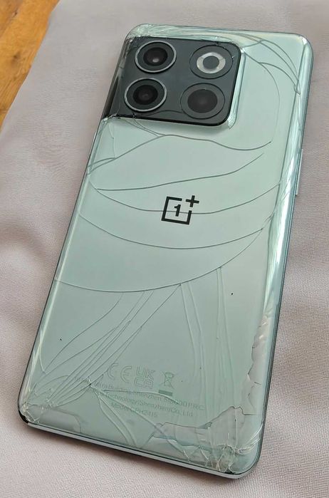OnePlus 10T 8GB/Snapdragon 8+ Gen 1, 128 GB
