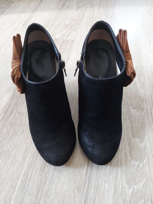 Велурени обувки Bianco & Nero