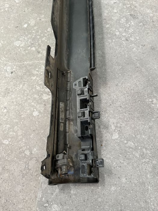 Prag stanga Bmw seria 7 / G12