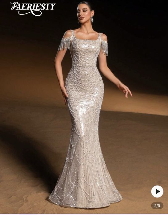 Официална рокля