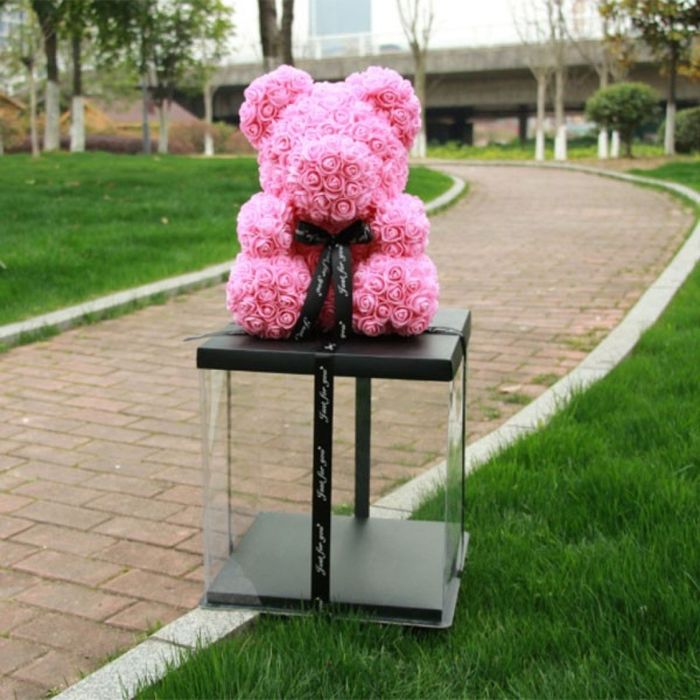 Мече от рози перфектен подарък ! 38см