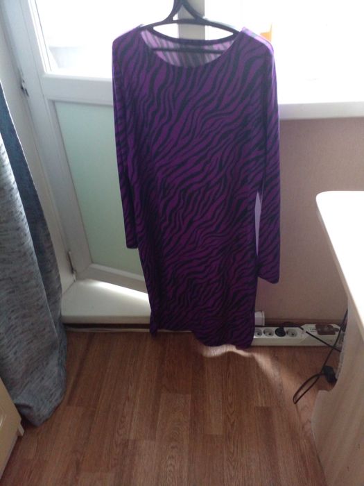 Продам женское платье