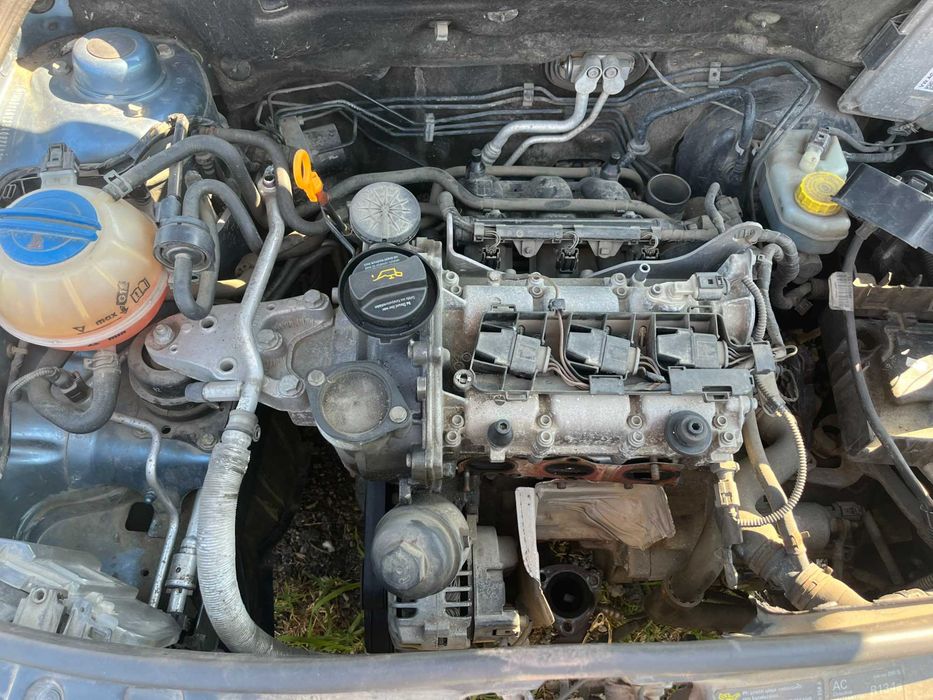 Dezmembrez Skoda Fabia 1 facelift limuzina bleo 1,2 benzina 2006