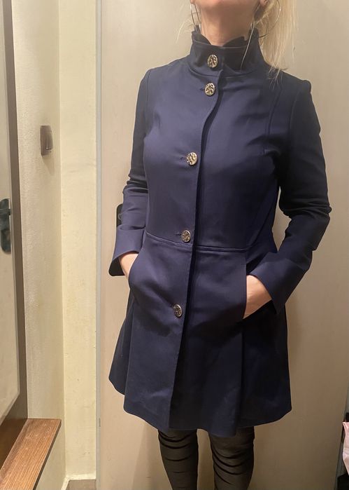 Ново дамско палто Emporio Armani