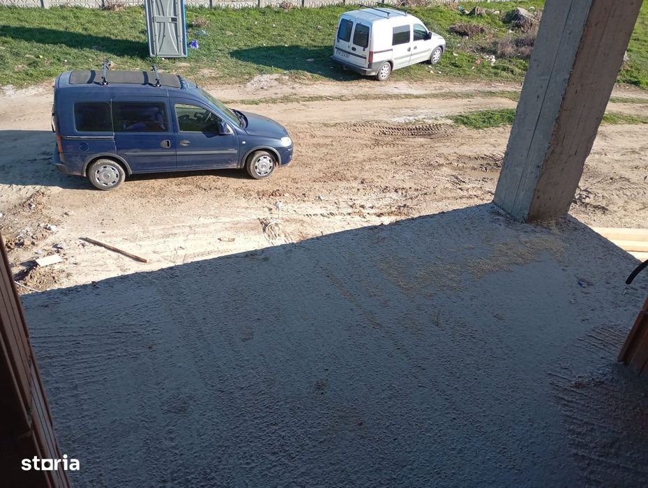 Duplex Modern in Chisoda zona linistita