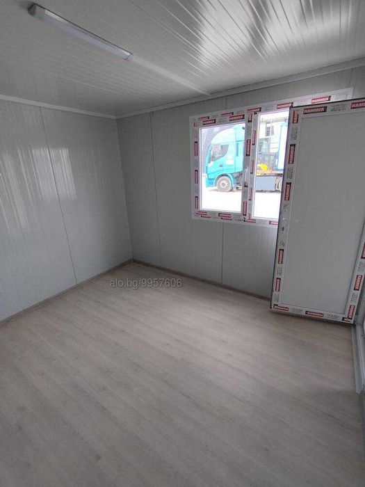 Жилищни контейнери 300/900 см с две помещения и санитарен възел.