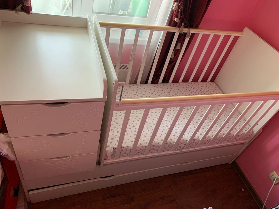 Детская кроватка
