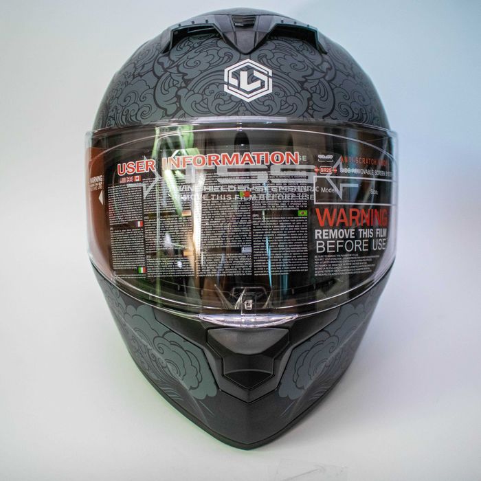 Каска за мотор пистов , скутер  др. ( Размери S , M )