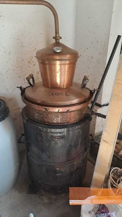 Vând cazan țuică 100l
