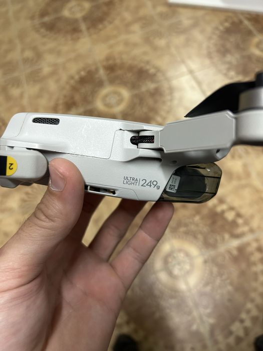 Продам дрон dji mini 2 fly more combo (квадрокоптер)