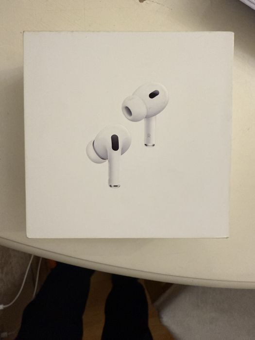 Продам airpods pro2 запечатнный оригинал