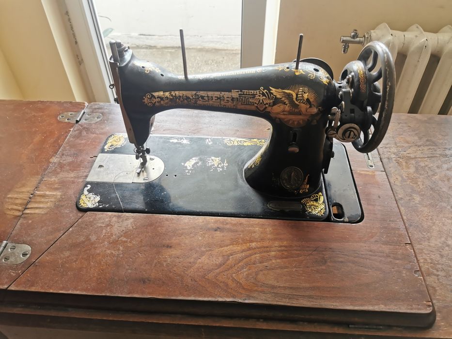 Mașina de cusut Singer Manufacturing