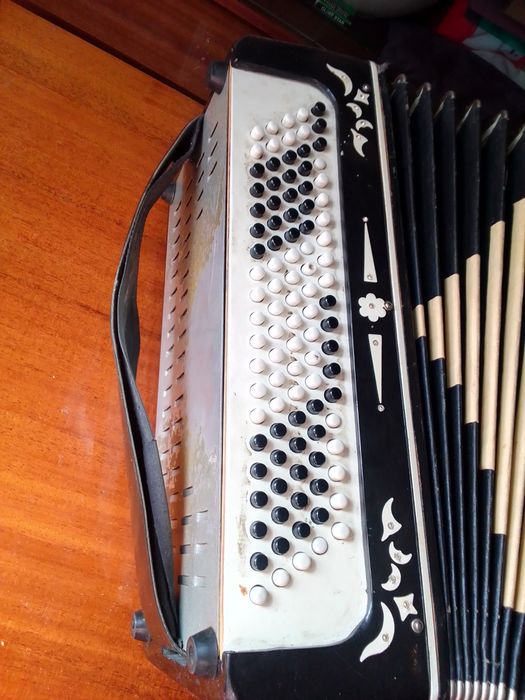 Баян .гитара Советского производства