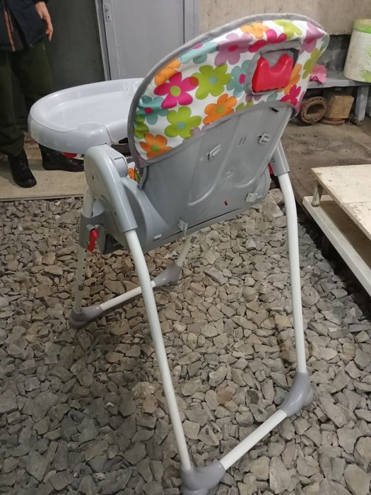 Продам стульчик для кормления