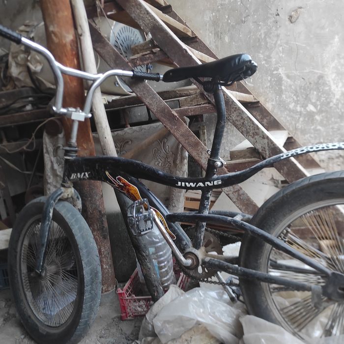 Velosiped holati yaxshi balonlar yangi singan joyi yoʻq yap yangidek