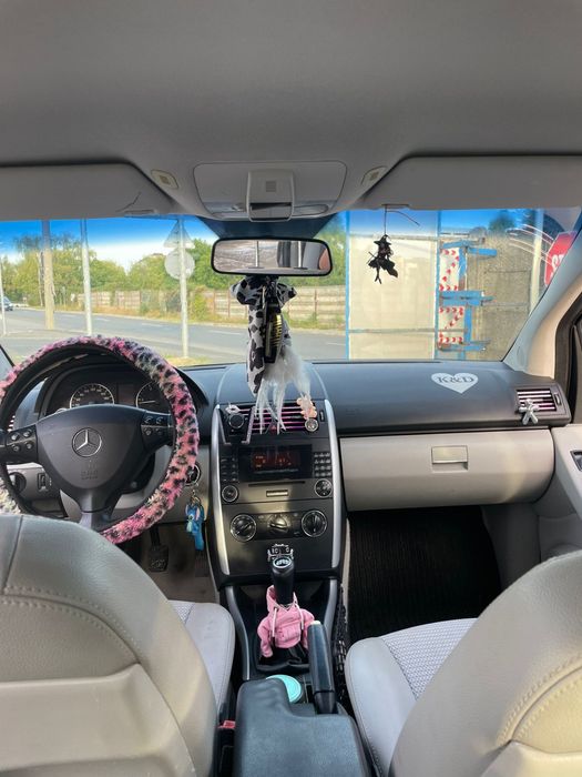 Vand mercedes ,detalii la telefon