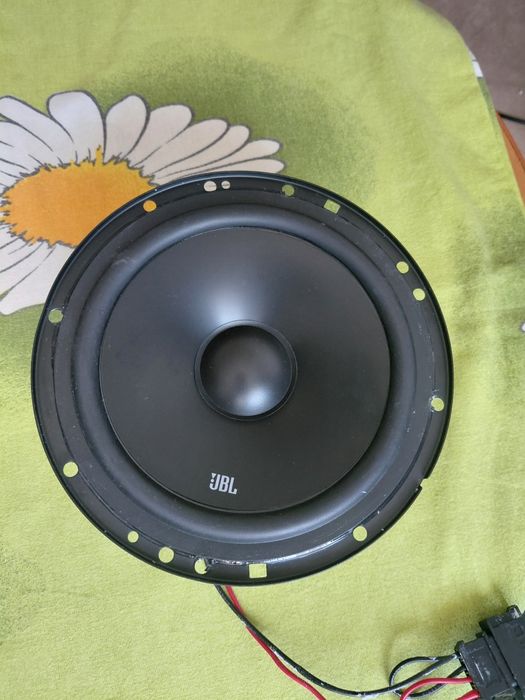 Boxe J B L  vw  cu suprt sau simple