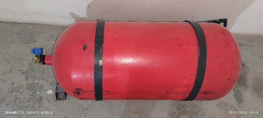 Gaz balon 65 talik sotiladi