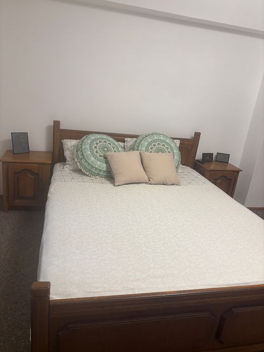 Închiriez apartament cu 3 camere, zona Parcul Florilor, construcție  bloc după 2000