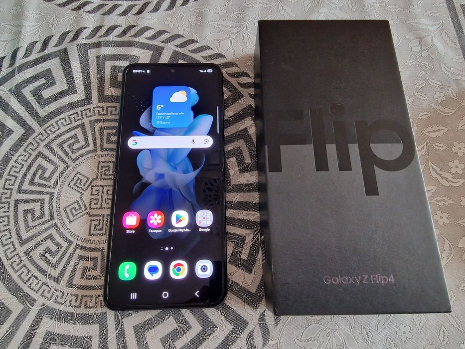 Samsung Z Flip 4 Перфектен