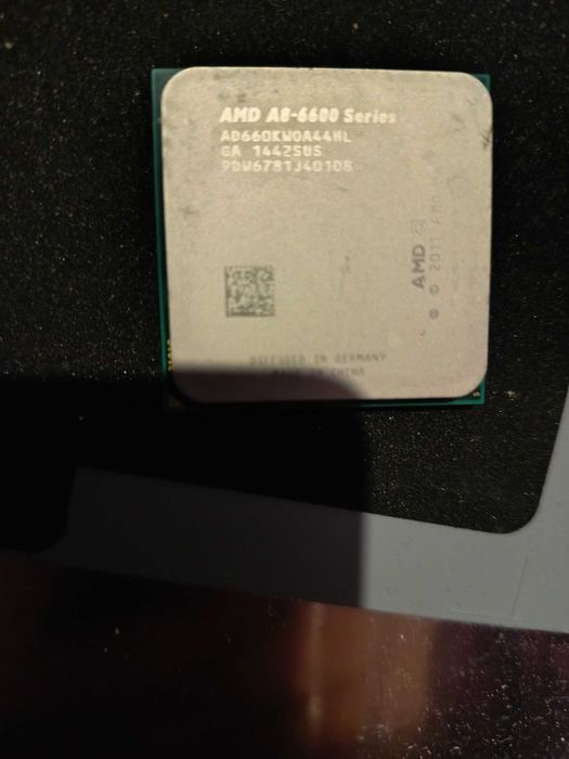 Procesor socket FM2, AMD A8 6600K unlocked, video Radeon HD 8570D 2gb